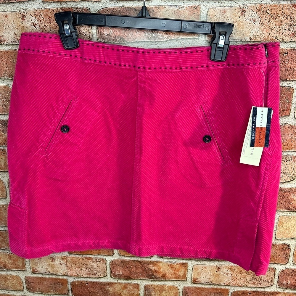 Retro 2000’s era Hot Pink corduroy preppy Mini Skirt  size 14 by Tommy Hilfiger
